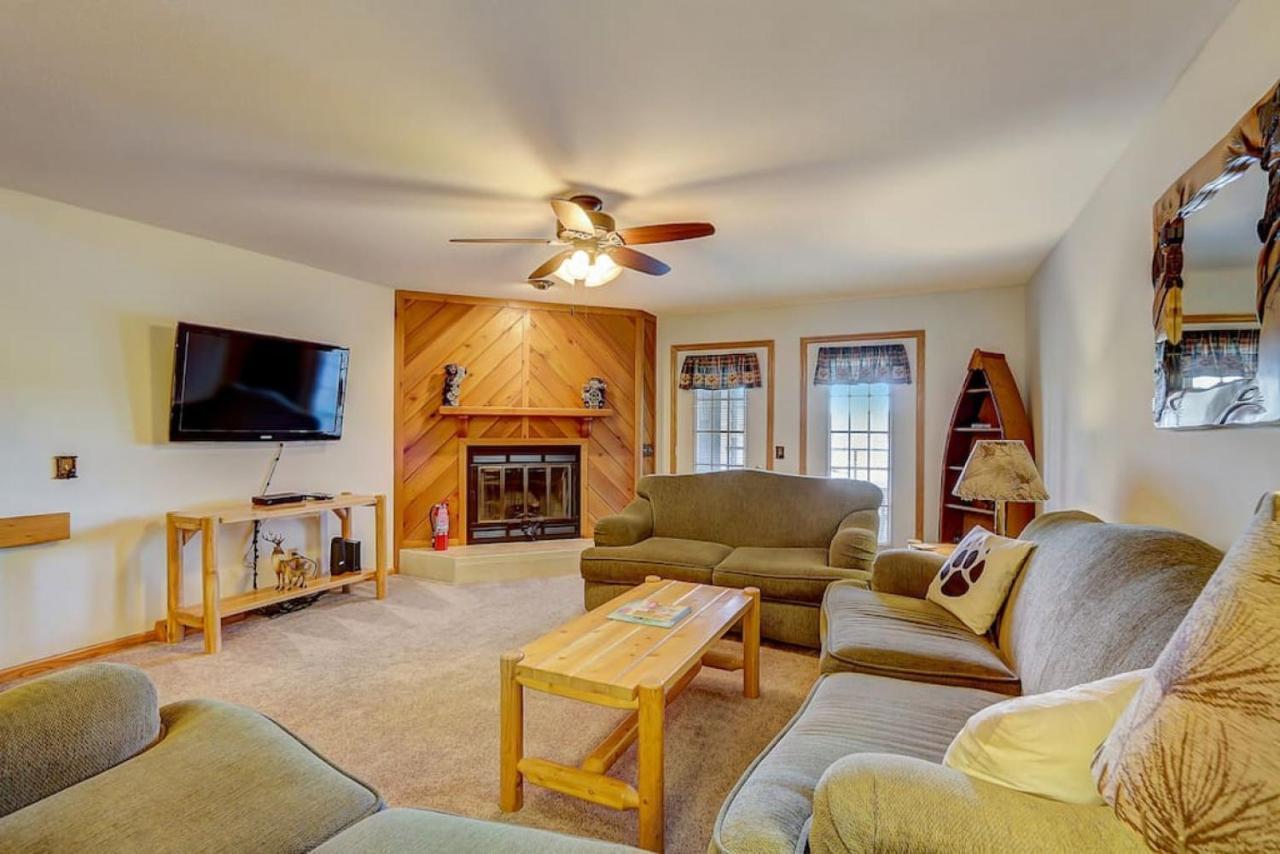 Brown Family Condo For Families Golf Trips And Girls Getaways Wisconsin Dells Exterior foto