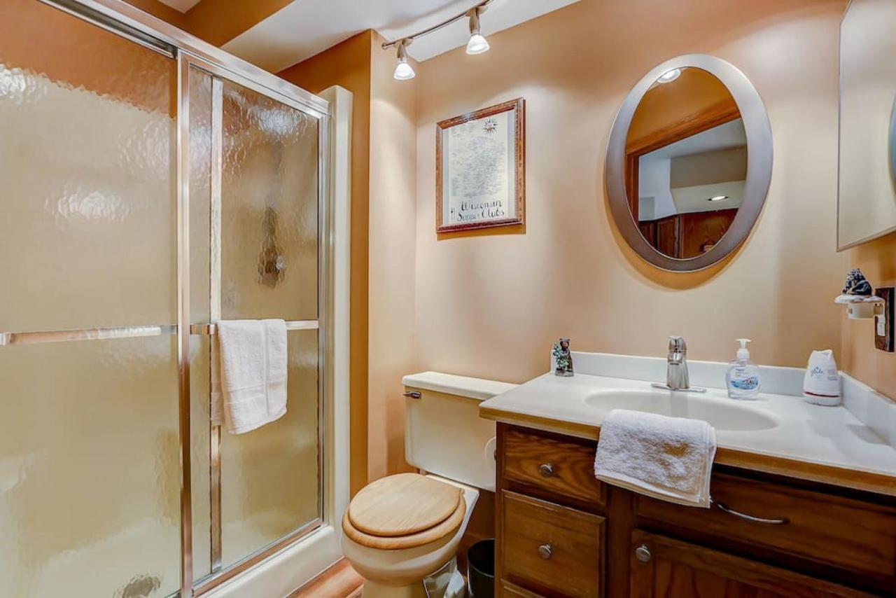 Brown Family Condo For Families Golf Trips And Girls Getaways Wisconsin Dells Exterior foto